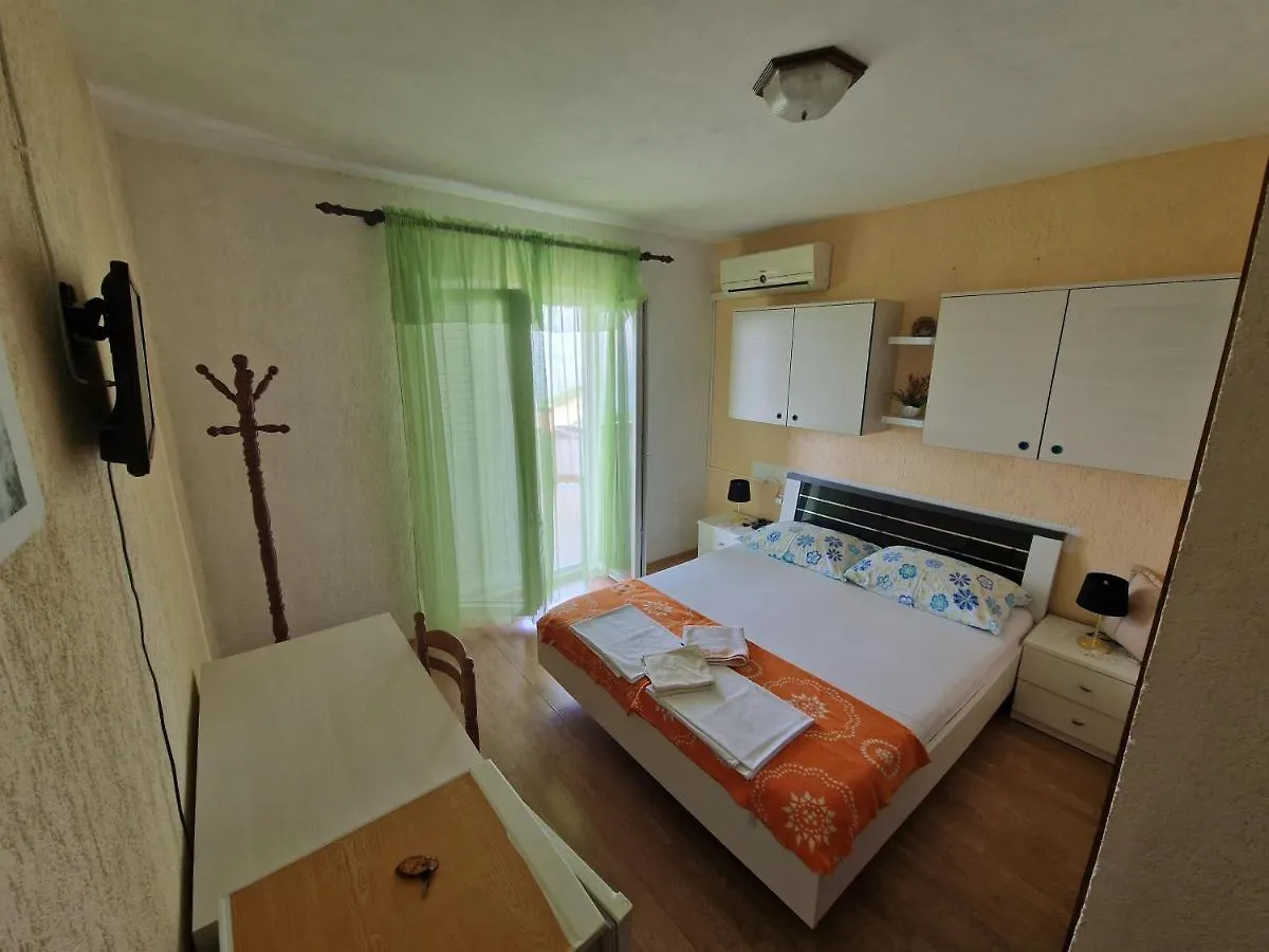 Rooms Anita Sibinj Sibinj Krmpotski 0*,